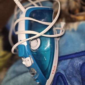 T-fal Blue and White Steam Iron